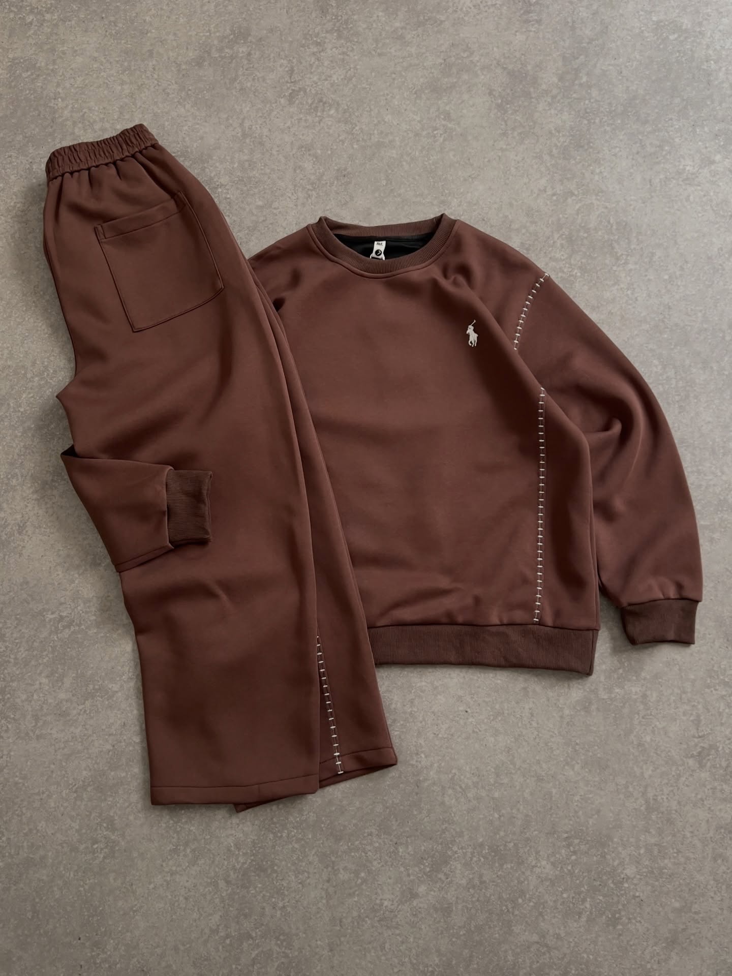 sweat shirts